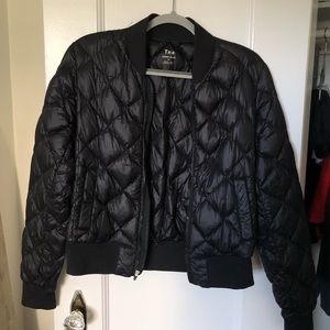 Aritzia Quilted Jacket Black (Size M)